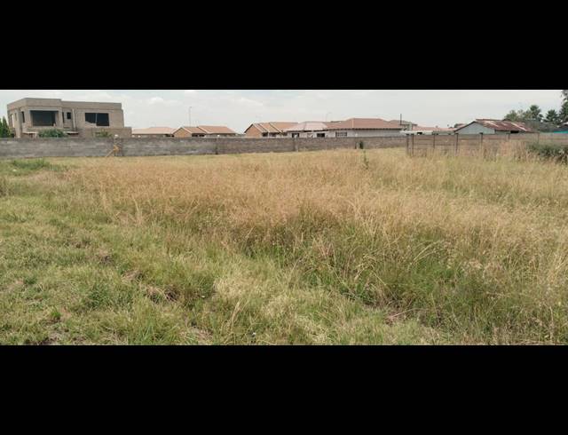 1,005M² VACANT LAND FOR SALE IN RIVERSDALE